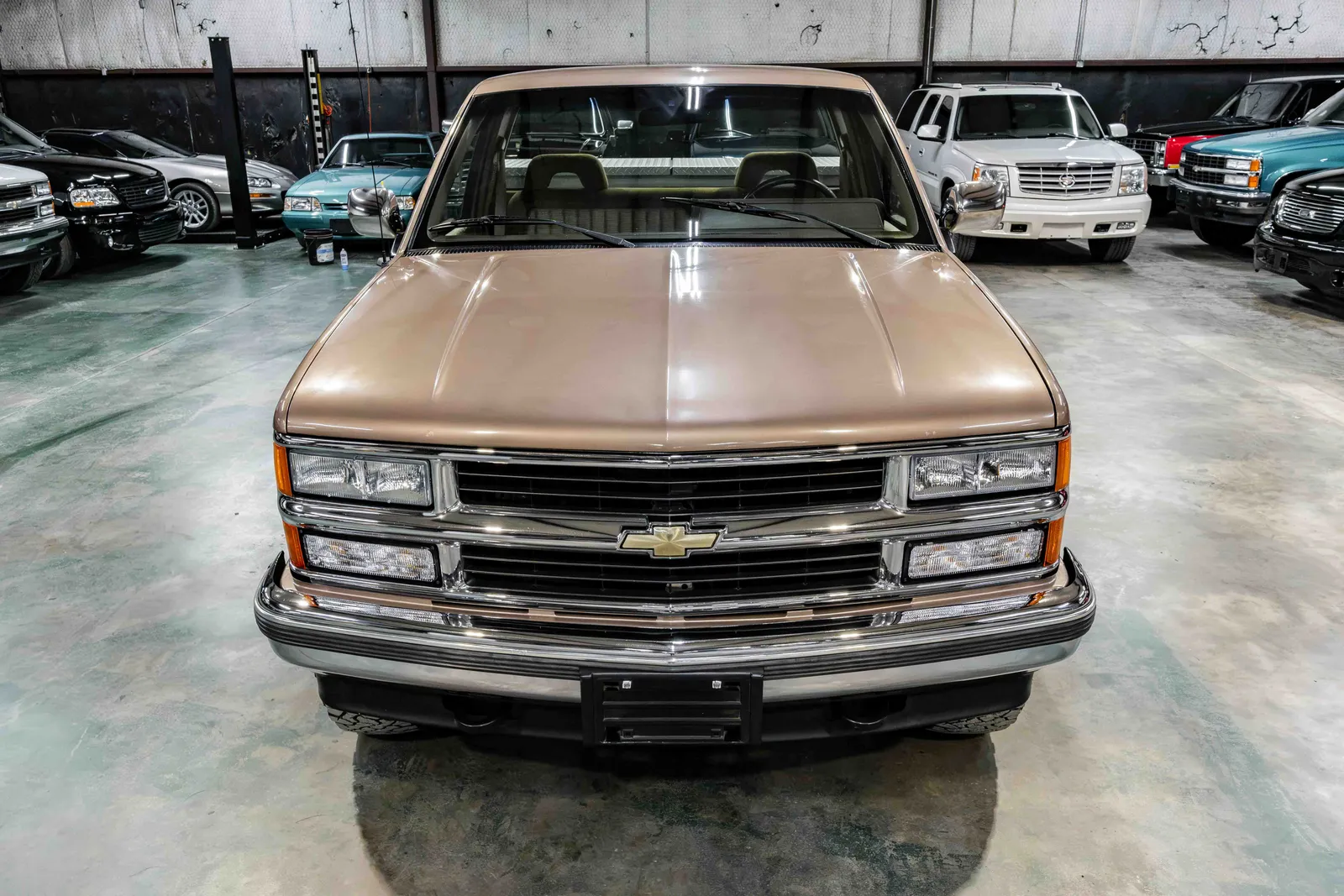 1994-Chevrolet-K1500-Light Autumnwood Metallic-175287-40.jpg